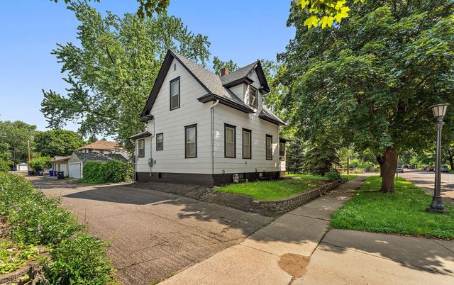 1467 Charles Avenue, Saint Paul, MN 55104