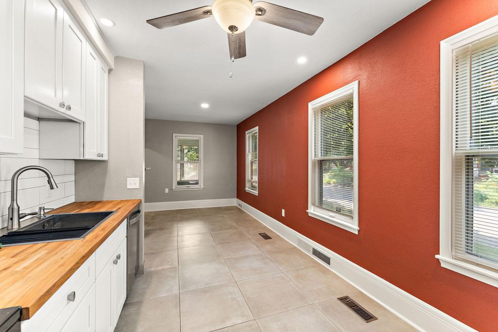 1467 Charles Avenue, Saint Paul, MN 55104 — photo 5