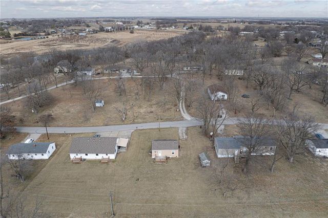 1506 W William Street, Savannah, MO 64485