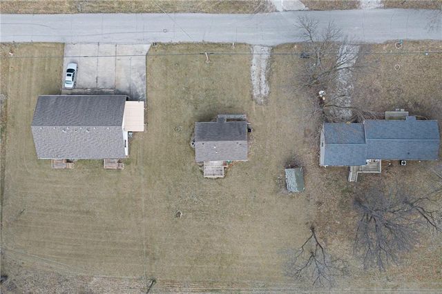 1506 W William Street, Savannah, MO 64485