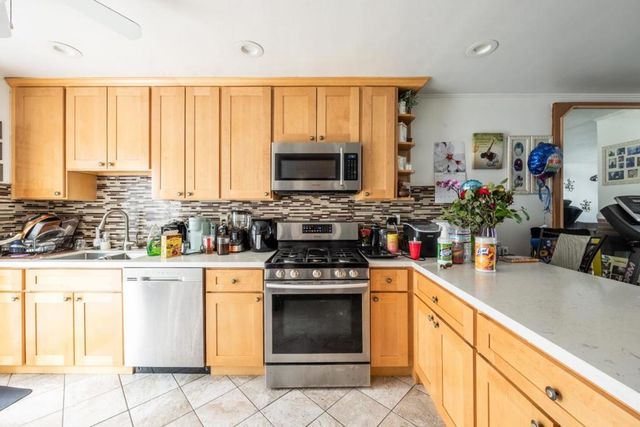 936 Brussels Street, San Francisco, CA 94134