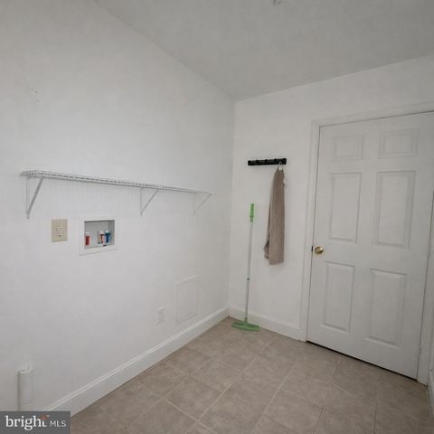 204 SPRINGWOOD DR, Bear, DE 19701