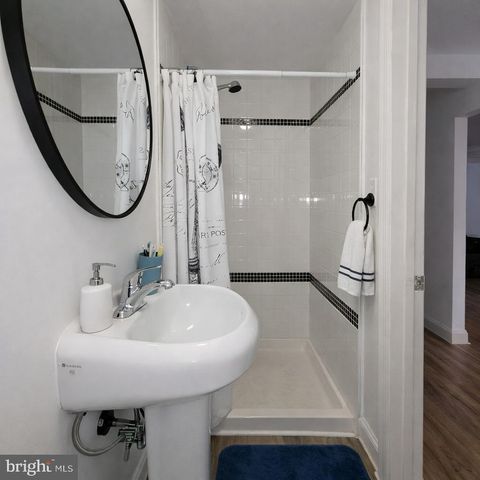 204 SPRINGWOOD DR, Bear, DE 19701