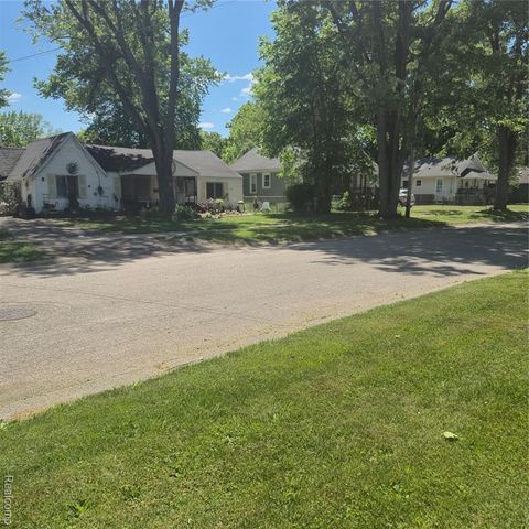 822 Crawford Street, Flint, MI 48507