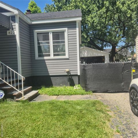 822 Crawford Street, Flint, MI 48507