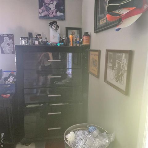 822 Crawford Street, Flint, MI 48507