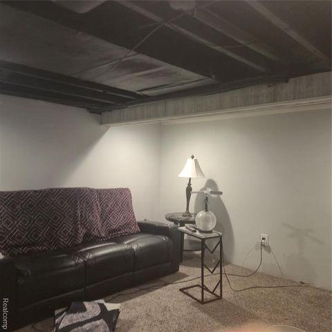 822 Crawford Street, Flint, MI 48507