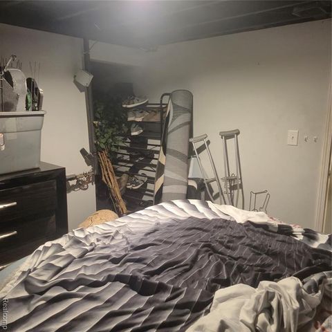 822 Crawford Street, Flint, MI 48507