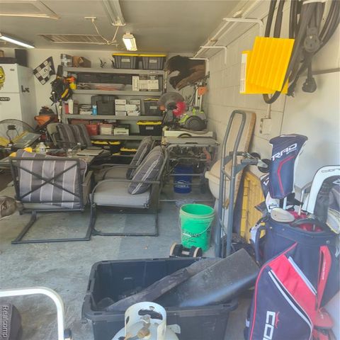 822 Crawford Street, Flint, MI 48507