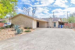 2011 Meadowridge DR B, Austin, TX 78704