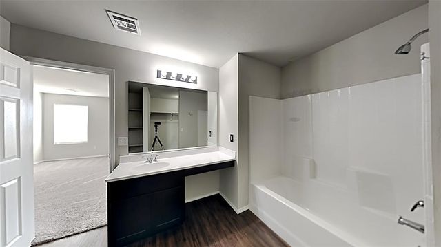 10704 SW 23rd Terrace, Yukon, OK 73099