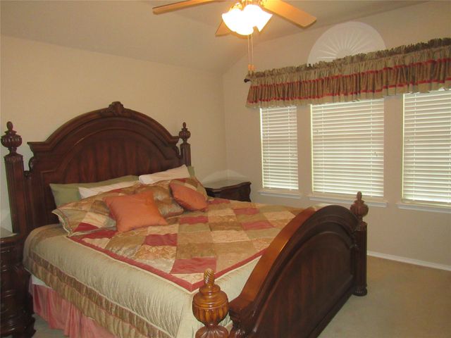 1513 San Carlos Drive, Van Alstyne, TX 75495