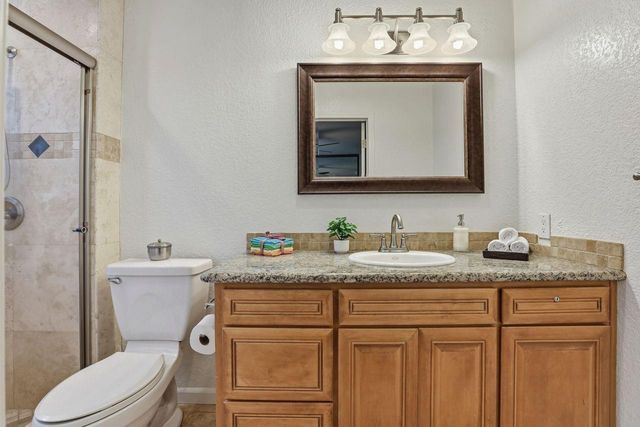 8998 Alderson Ave, Sacramento, CA 95826