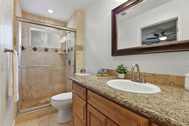 8998 Alderson Ave, Sacramento, CA 95826