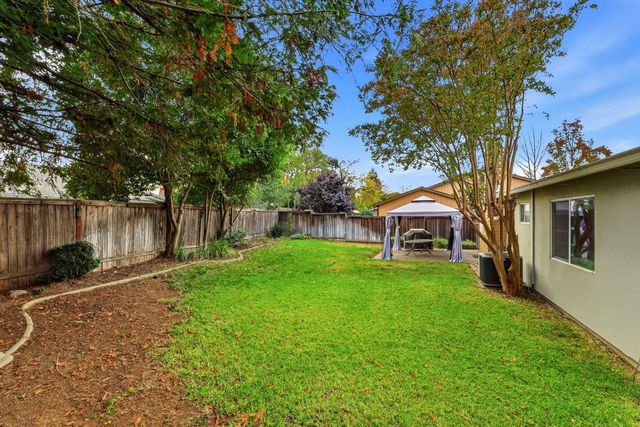 8998 Alderson Ave, Sacramento, CA 95826