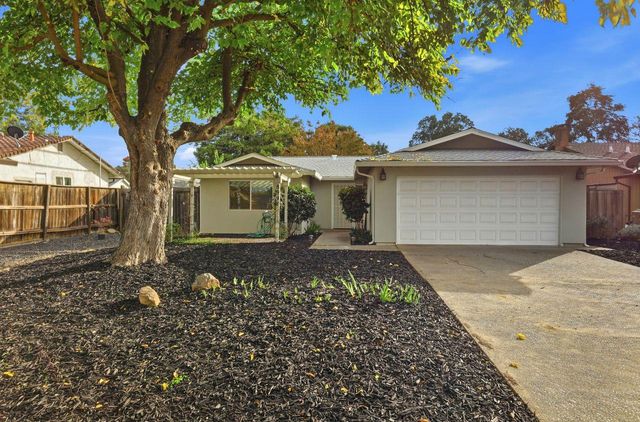 8998 Alderson Ave, Sacramento, CA 95826