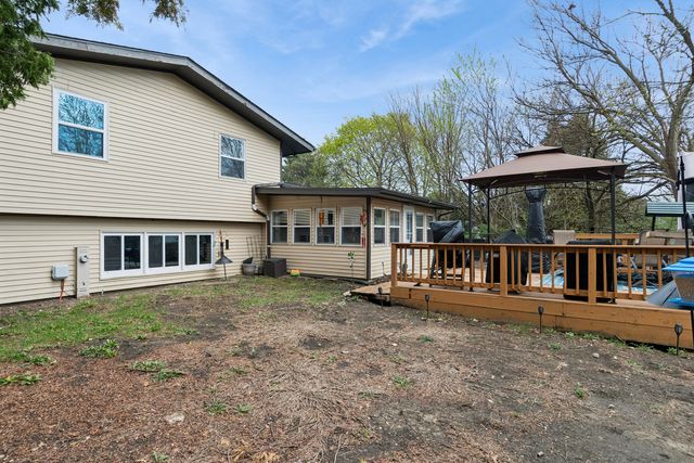 407 Greenfield Road, Shorewood, IL 60404