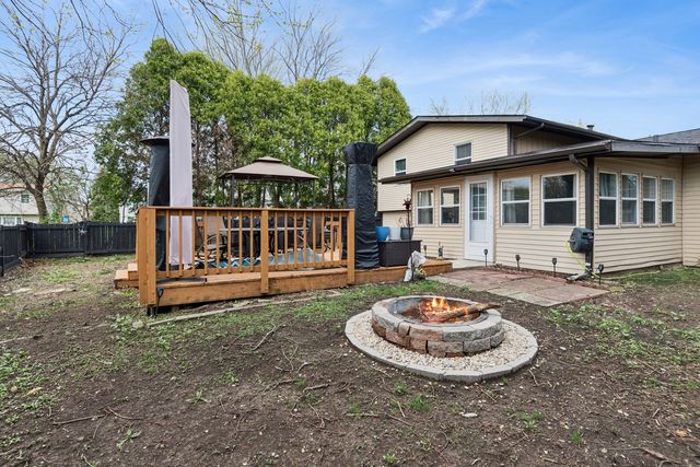 407 Greenfield Road, Shorewood, IL 60404