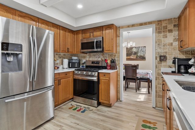 407 Greenfield Road, Shorewood, IL 60404