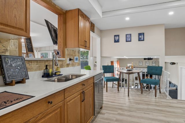 407 Greenfield Road, Shorewood, IL 60404