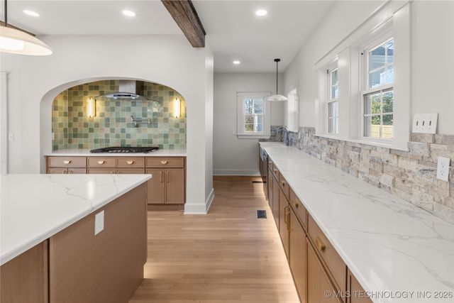 415 Sunset SW, Ardmore, OK 73401