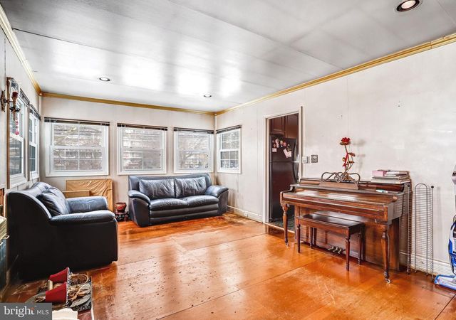 3310 UNIVERSITY BLVD W, Kensington, MD 20895