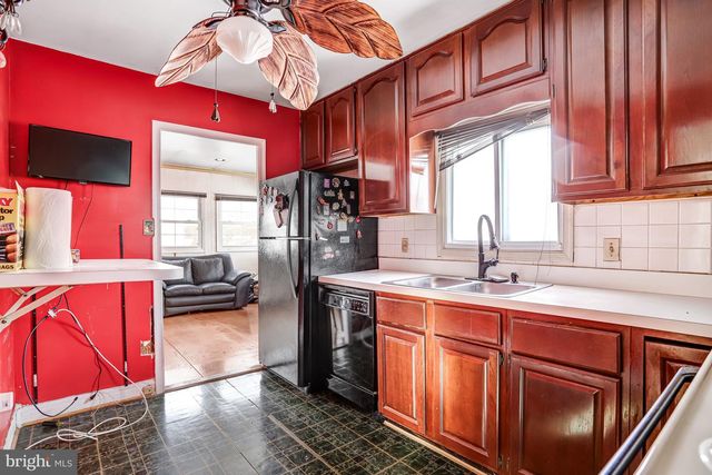 3310 UNIVERSITY BLVD W, Kensington, MD 20895