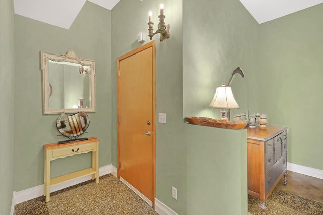 488 Wabasha Street N 606, Saint Paul, MN 55102