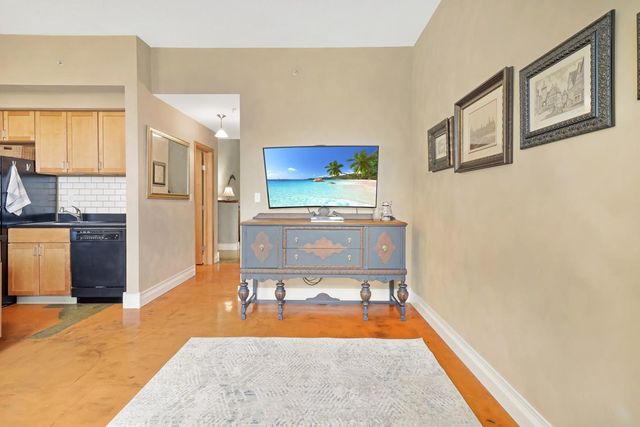 488 Wabasha Street N 606, Saint Paul, MN 55102