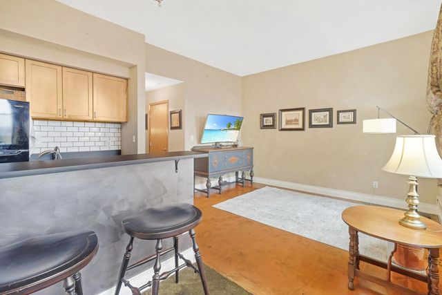 488 Wabasha Street N 606, Saint Paul, MN 55102