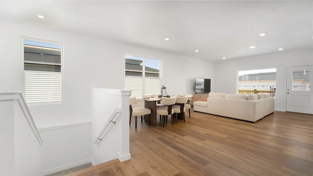 484 Stone Creek Road, Willard, MO 65781