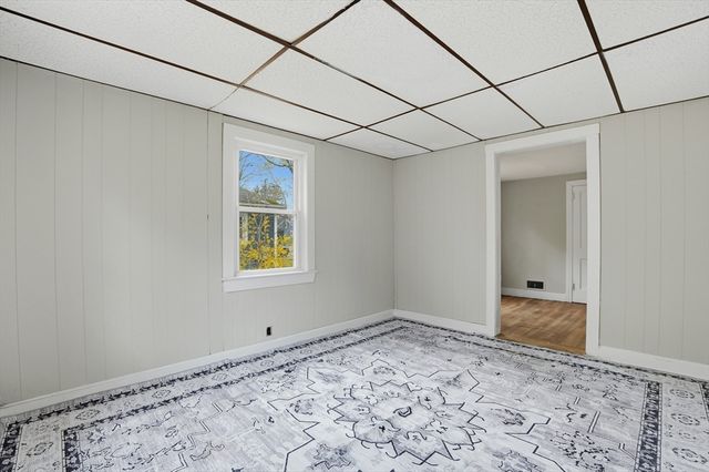 117 Pine St, Holbrook, MA 02343