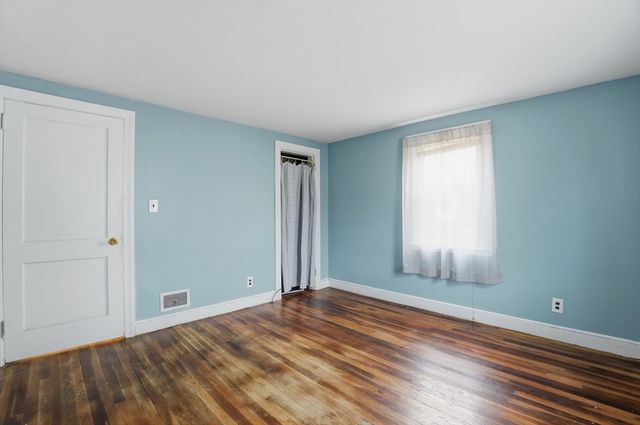 117 Pine St, Holbrook, MA 02343