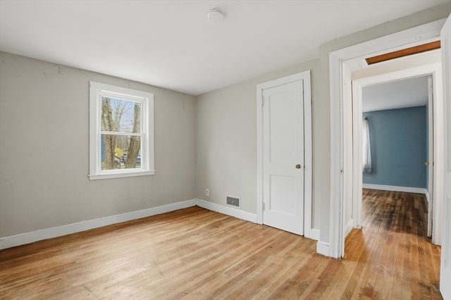 117 Pine St, Holbrook, MA 02343