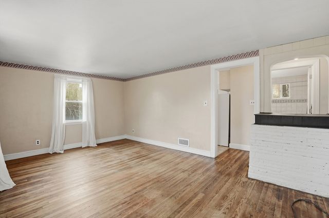 117 Pine St, Holbrook, MA 02343