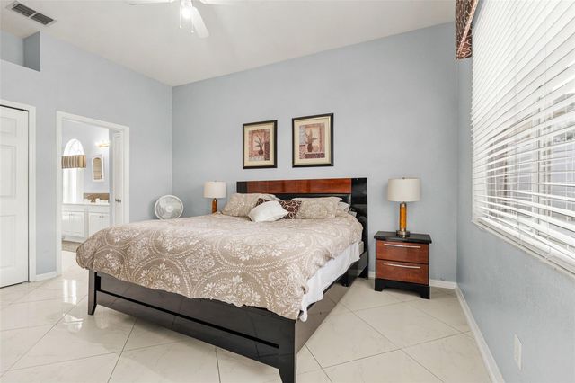 208 TROON CIRCLE, Davenport, FL 33897