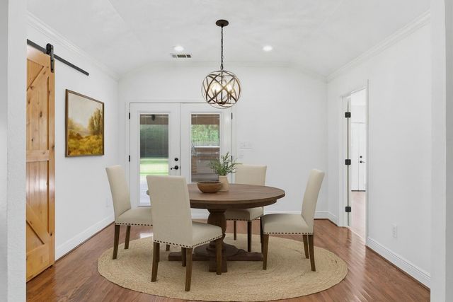 1320 Woodvine Drive, Houston, TX 77055