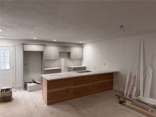 6 Trinity Way, Johnston, RI 02919