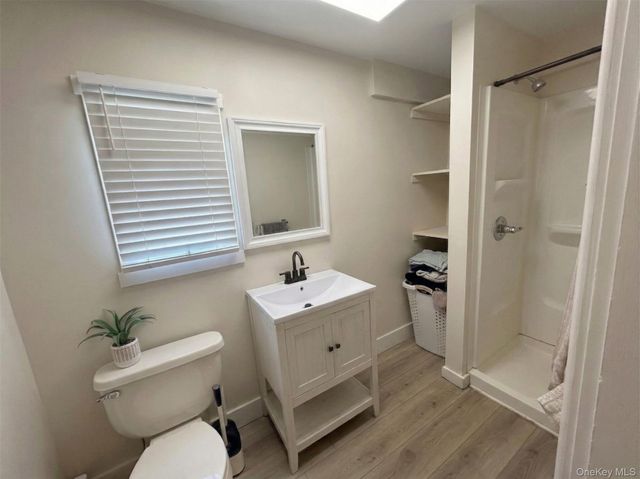 52 Maple Place, Amityville, NY 11701