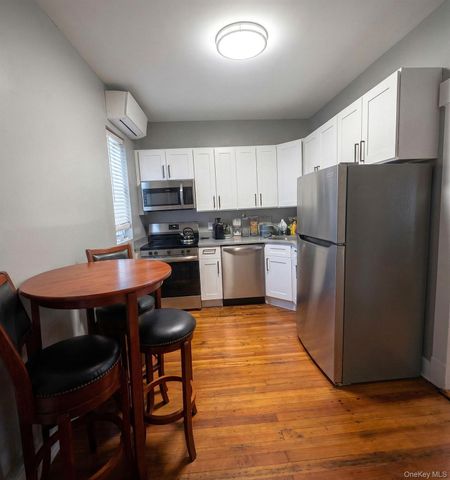 52 Maple Place, Amityville, NY 11701