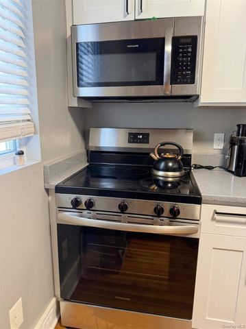 52 Maple Place, Amityville, NY 11701