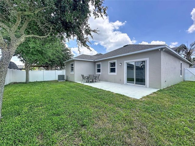 174 CAMBRIA GROVE CIRCLE, Davenport, FL 33837