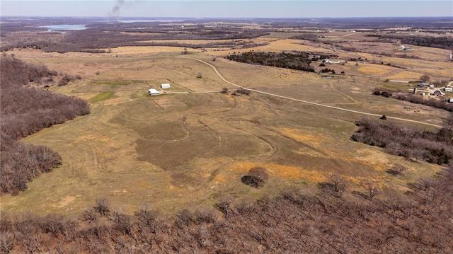 374 N 750 & 5 Parcels Road, Overbrook, KS 66524