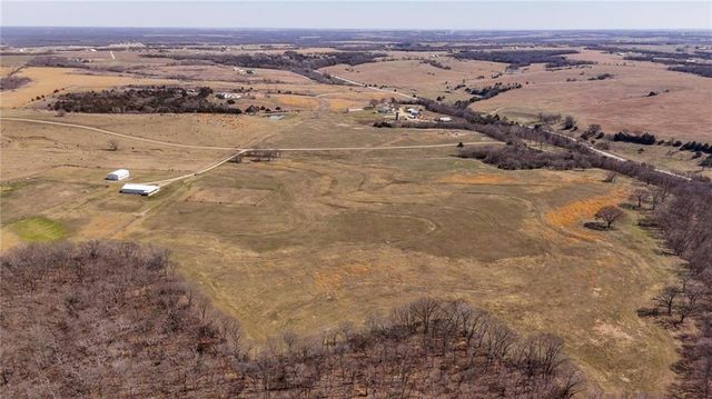 374 N 750 & 5 Parcels Road, Overbrook, KS 66524