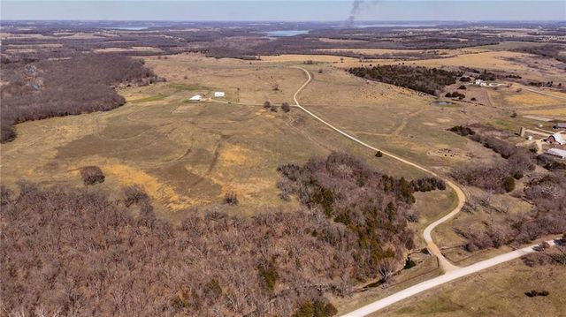 374 N 750 & 5 Parcels Road, Overbrook, KS 66524