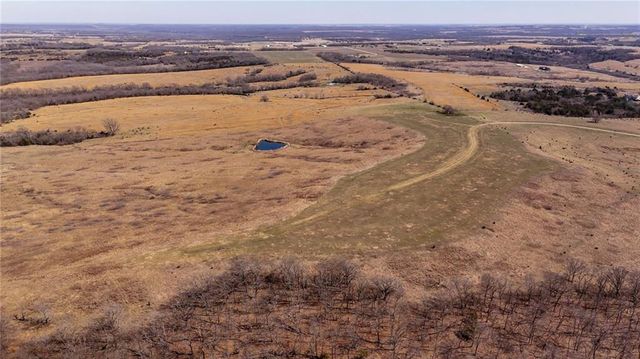374 N 750 & 5 Parcels Road, Overbrook, KS 66524