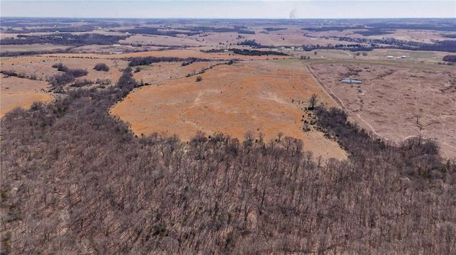 374 N 750 & 5 Parcels Road, Overbrook, KS 66524