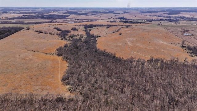 374 N 750 & 5 Parcels Road, Overbrook, KS 66524