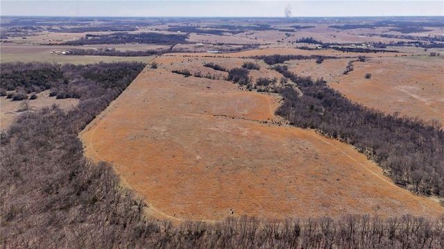 374 N 750 & 5 Parcels Road, Overbrook, KS 66524