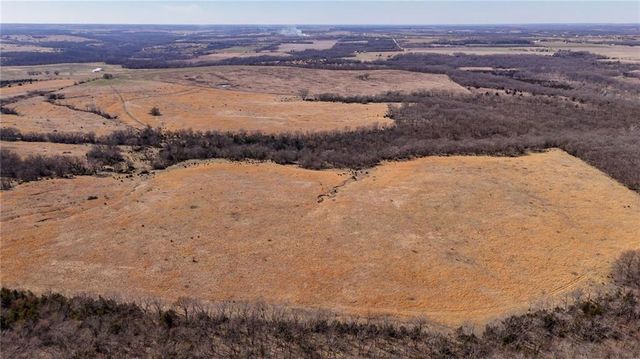 374 N 750 & 5 Parcels Road, Overbrook, KS 66524